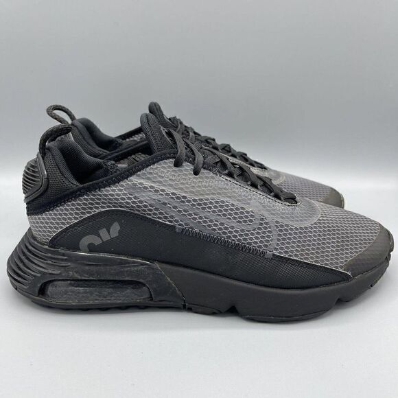 Nike Air Max 2090 Size Youth 7 Women's 8.5 Black Grey Shoes Sneakers CJ4066-001 - Picture 4 of 10